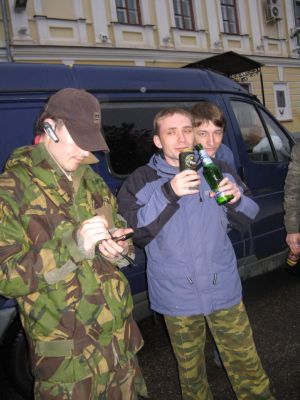 Васю подставили,подсунув много пива...