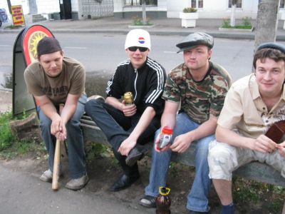 Гопники ищут жертву