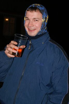 Все пили и дурачились)