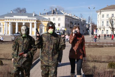 Флэшмоб в центре) для Полиса в Каллаже