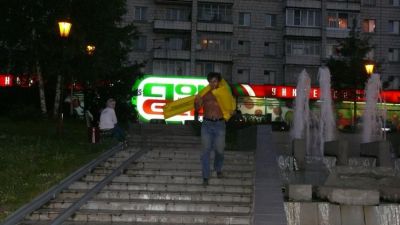 Кто тонет? Спасатель бежит на помощь!