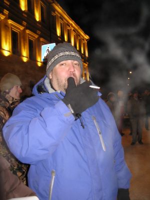 Леха согревается